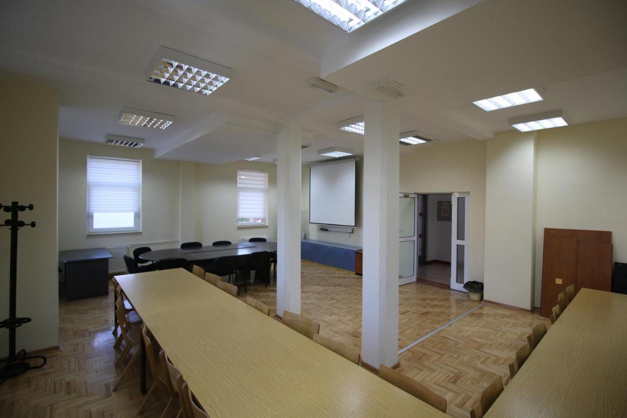 Hostel Teresianum Aleksinac Exteriör bild